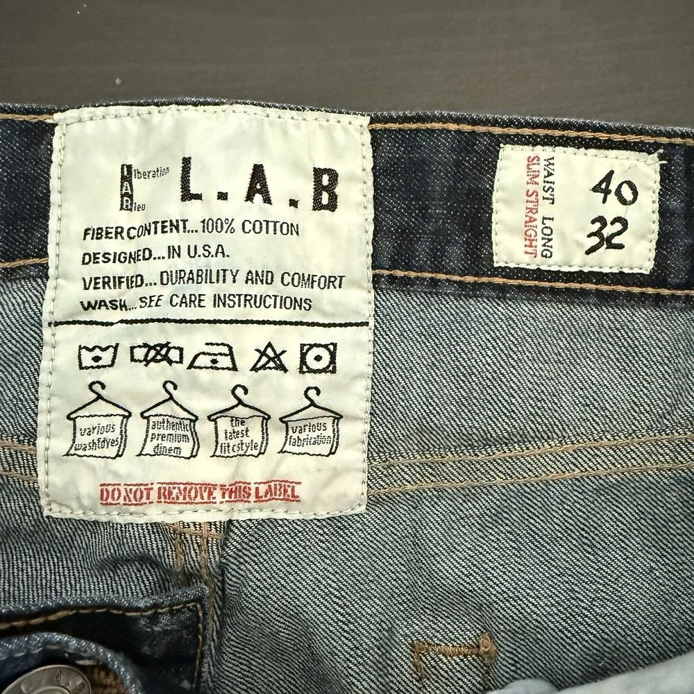 LAB Liberation A Bleu Jeans 40x32 Mens Slim Straight Distressed Splatter Bleach‎